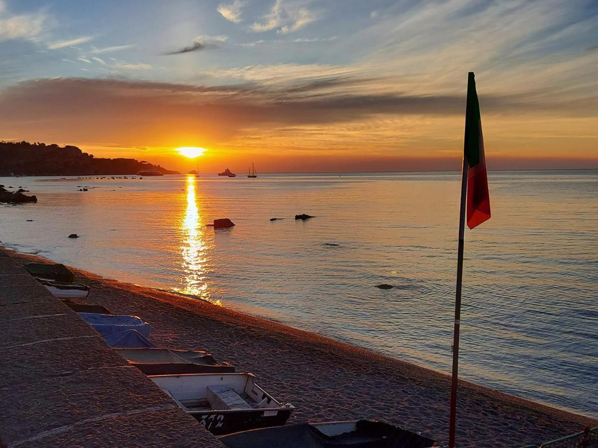 Bed & Breakfast Sole Mare Giardini-Naxos